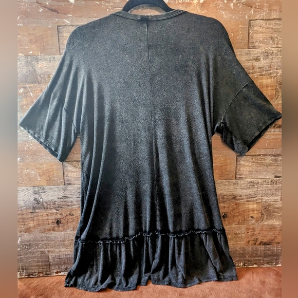 New Never Worn Sew In Love Stonewashed Black Tunic - Picture 11 of 15